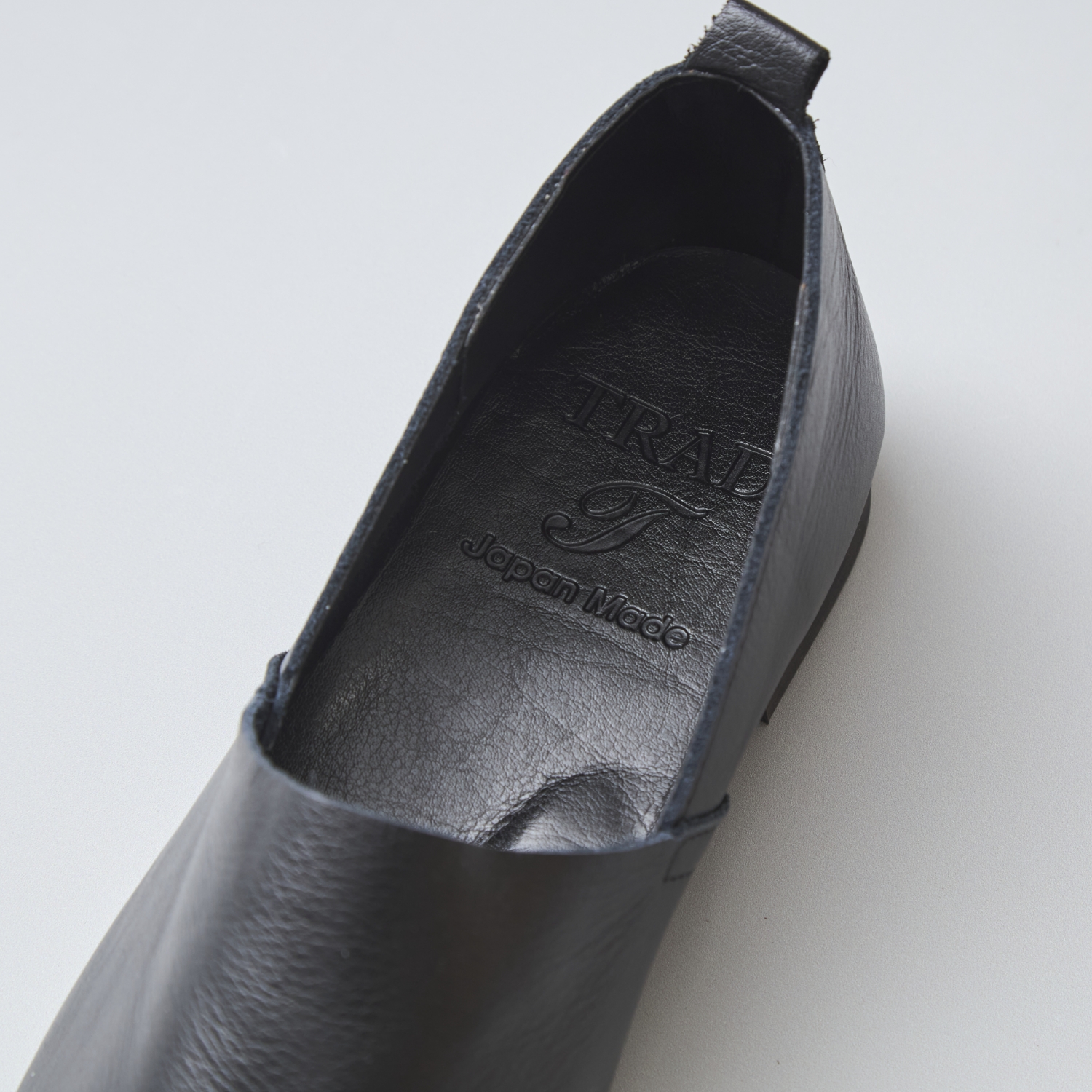 TRAD+/撥水ソフトレザースリッポン